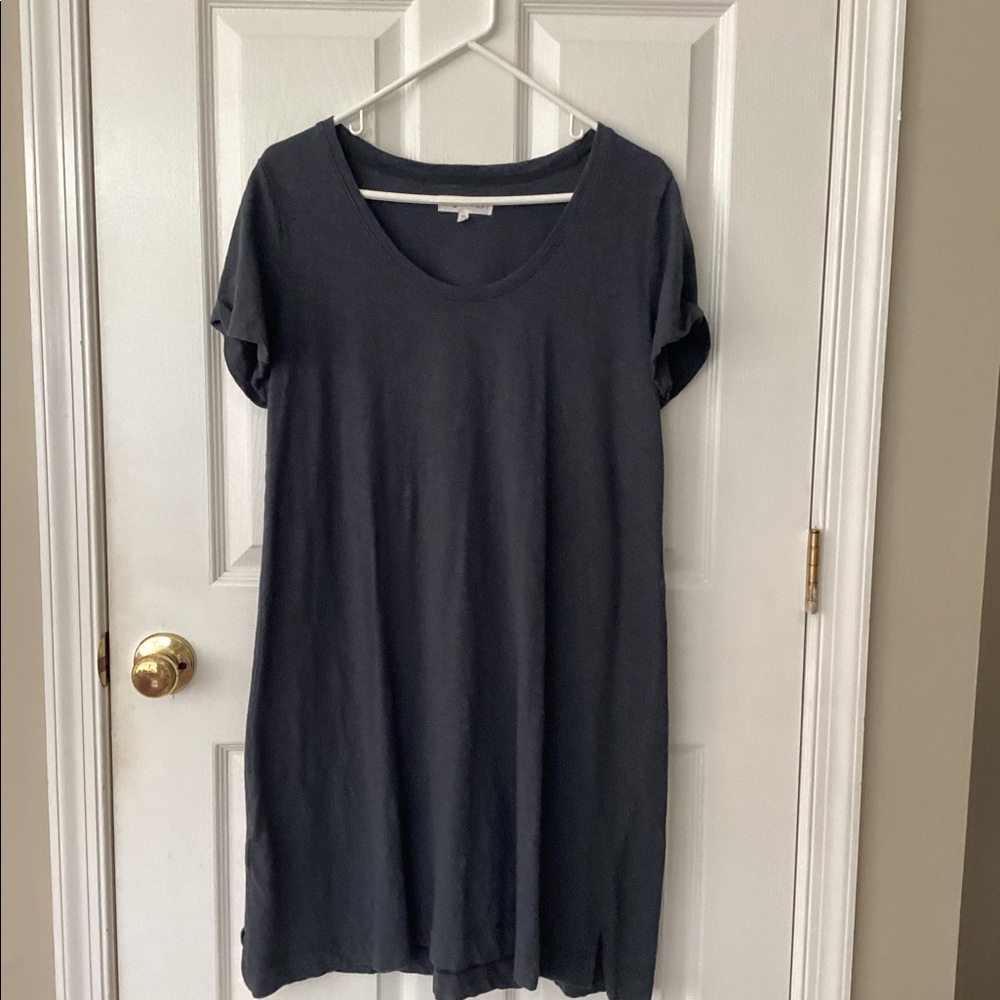 Women’s t-shirt dress, brand Lou & Grey, size Medium